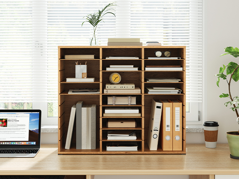 Walnut 27-Compartment Wooden Literature Organizer, Stolní třídička pošty s nastavitelnými policemi, Vhodné do domácnosti, Kancelář, School and Classroom Student Mailbox