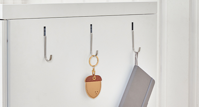 Mobile Lockable Filing Cabinet with 3 Drawers, 5-Wheel Office Storage Container, Desk Base Cabinet Compatible with A4, Legal and Letter Files, White