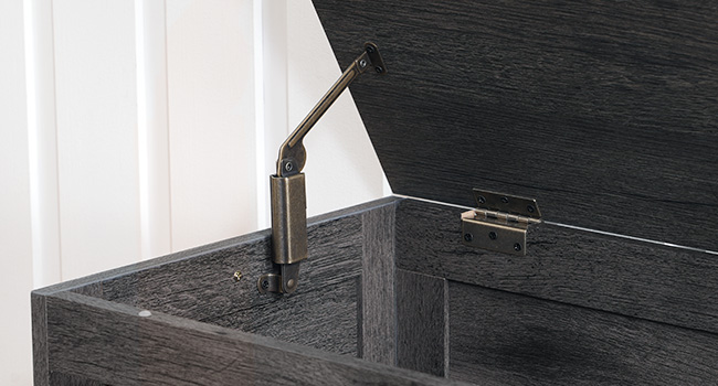 HOOBRO Toy Box, Retro Holz Look Späicherkëscht mat Sécherheetsscharnier, Entréeway Späicherbank ënnerstëtzt 220 lb, 29.9 x 15.7 x 18.9 Zoll Toy Këscht Organizer, Einfach Assemblée, Ganz charkalen Schwaarz