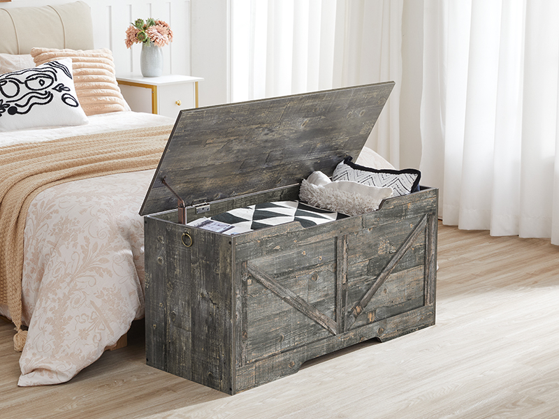 Banc de rangement HOOBRO, 39.4" Coffre de rangement rétro en bois avec poignée découpée en forme de U, Charnière de sécurité, Les soutiens 220 lb et assemblage facile pour organisateur de coffre à jouets (Gris Vintage)