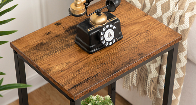 Hoher Beistelltisch, Beistelltisch im Industriestil mit verstellbaren Netzregalen, Multifunktionaler Nachttisch für Schlafzimmer, Wohnzimmer und Flur, Rustikales Braun & Schwarz