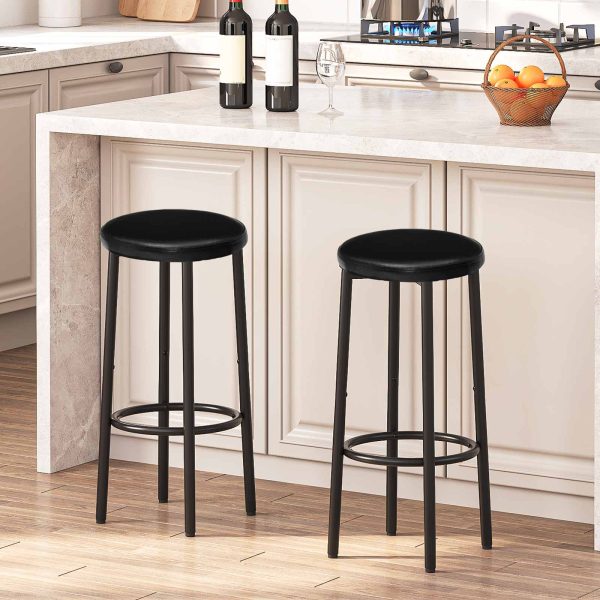 Set vun 2 25.6-Zoll PU-gepolstert Bar Hocker, Géigewier Héicht Sëtzmiwwel mat Fouss, Heavy-Duty Konstruktioun fir Kitchen Island, Iesszëmmer & Cafet, Schwaarz Finish