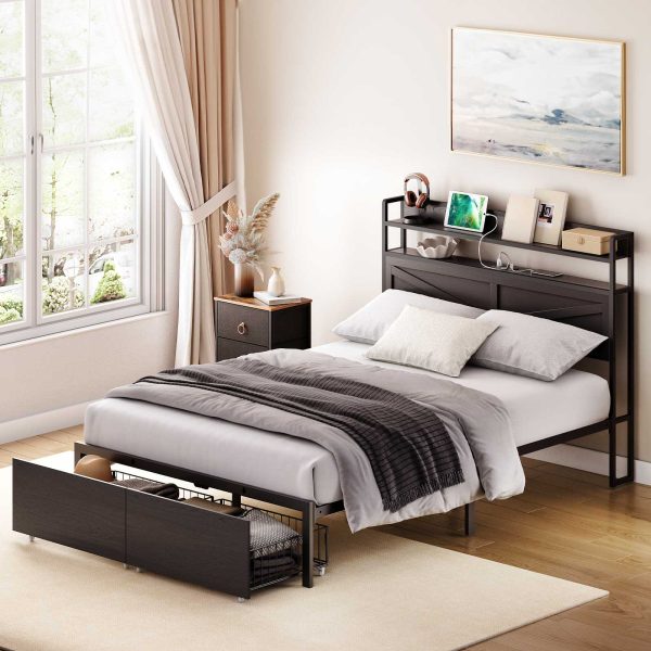 Sort fuld størrelse metal platform sengestel, LED-seng i industriel stil med ladestations sengegavl og 2 Opbevaringsskuffer ved fodplade, Ingen boksfjeder påkrævet