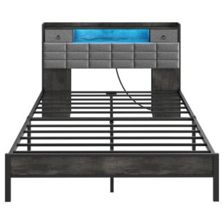 Holzkohlegrau Queen -Bettrahmen, Bettenrahmen mit Bücherregal -Speicher -Kopfteil und Ladestation, LED-Bettrahmen mit gepolstertem Kopfteil und 2-stufigen Regalen, Robuster Metallrahmen