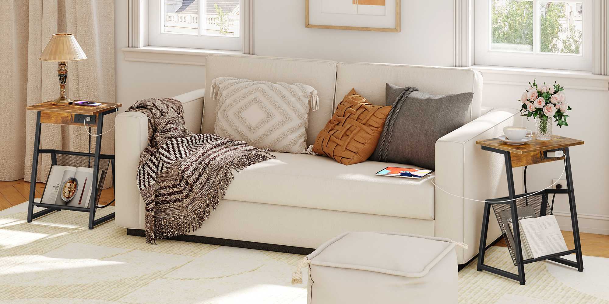 Tavolino con stazione di ricarica integrata, Marrone rustico & Tavolino da divano nero con portariviste, Tavolo portaoggetti dotato di 1 Outlet AC e 2 Porte USB, Adatto per soggiorno e camera da letto