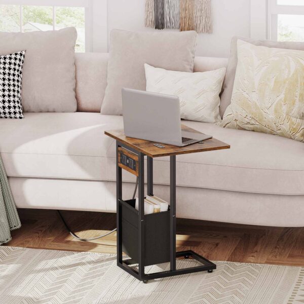 C σε σχήμα πλαϊνό τραπέζι, καναπέ πλαϊνό τραπέζι με σταθμό φόρτισης, πτυσσόμενο τραπέζι φορητού υπολογιστή για καναπέ, 2 θύρες USB και 2 εναλλαγή, κομοδίνο με τσάντα υφάσματος, ρουστίκ καφέ και μαύρο