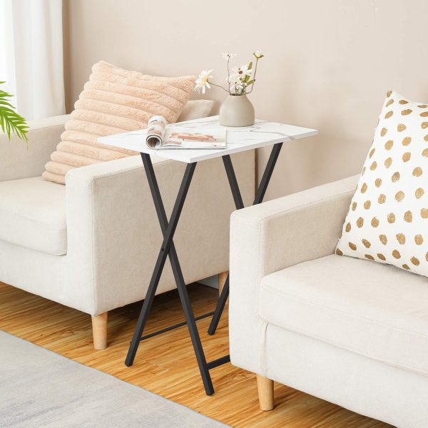 Sammenleggbare TV-brett (Sett med 2), Multifunksjonelle sidebord for små rom, Bærbar snack & Bærbare bord for sofasidebruk, Stabil metallramme, Rombesparende design, Marmor mønster & Svart finish