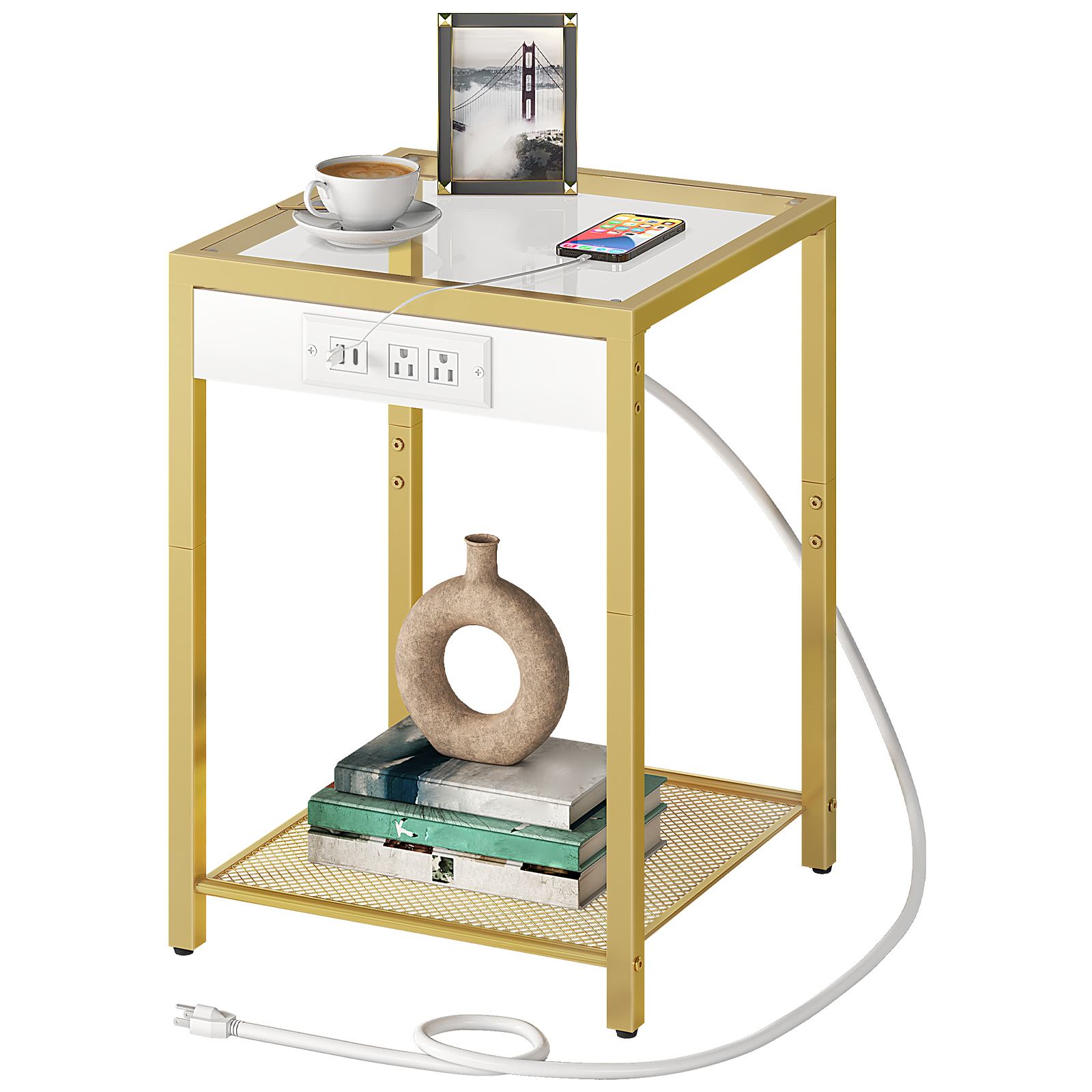 Side Table mat Opluedstatioun, Enn Dësch Equipéiert mat USB Häfen an AC Outlets, Kompakt Nightstand fir schmuel Plazen, Temperéiert Glas Tabletop, Modern Metallframe, Gëeegent fir Büro, Schlofkummer, Wunnzëmmer, Etude, Gold