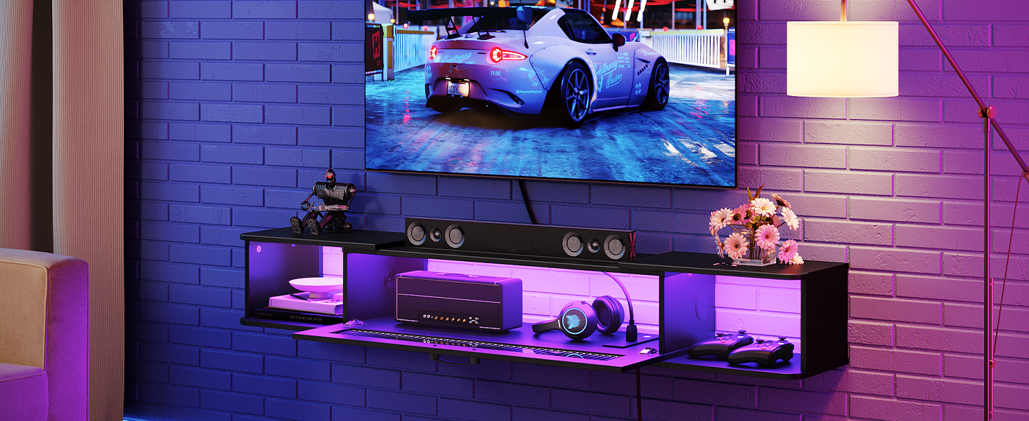 140خزانة تلفزيون عائمة مثبتة على الحائط مع محطة شحن, شريط LED ملون, 3 المنافذ القياسية و 2 منافذ يو اس بي, متوافق مع أجهزة التلفاز حتى 65 بوصة, أسود