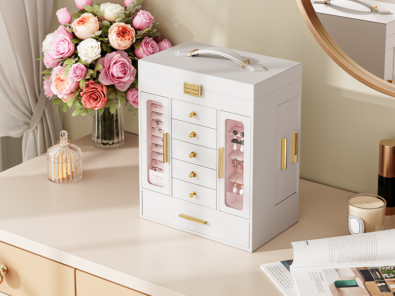 Pudełka na biżuterię