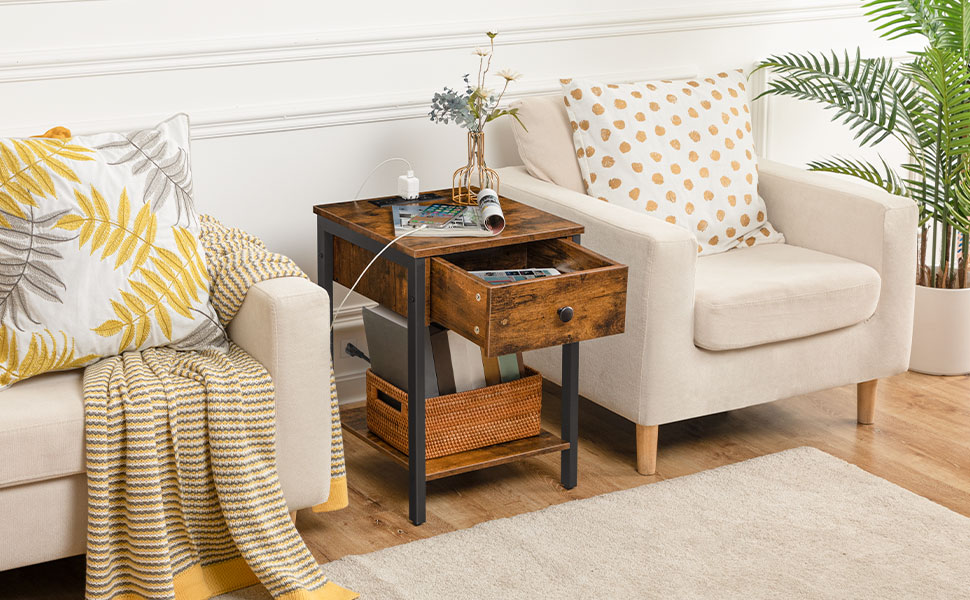 Nuetsstand mat Opluedstatioun, Enn Dësch mat 2 Auswee an 2 USB Ports, Säit Table mat Tirang an oppen Regaler, klengen Raum Enn Dësch, Fir Schlofkummer, rustikal brong