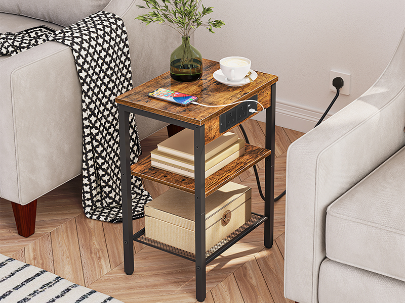 طاولة جانبية مع محطة شحن, طاولة بجانب السرير مع محطة شحن, 2 مآخذ و 2 منافذ يو اس بي, طاولة جانبية ضيقة, 3-طاولة بجانب السرير من الطبقة, رف قابل للتعديل, ريفي البني والأسود