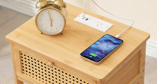 Висока тумбочка