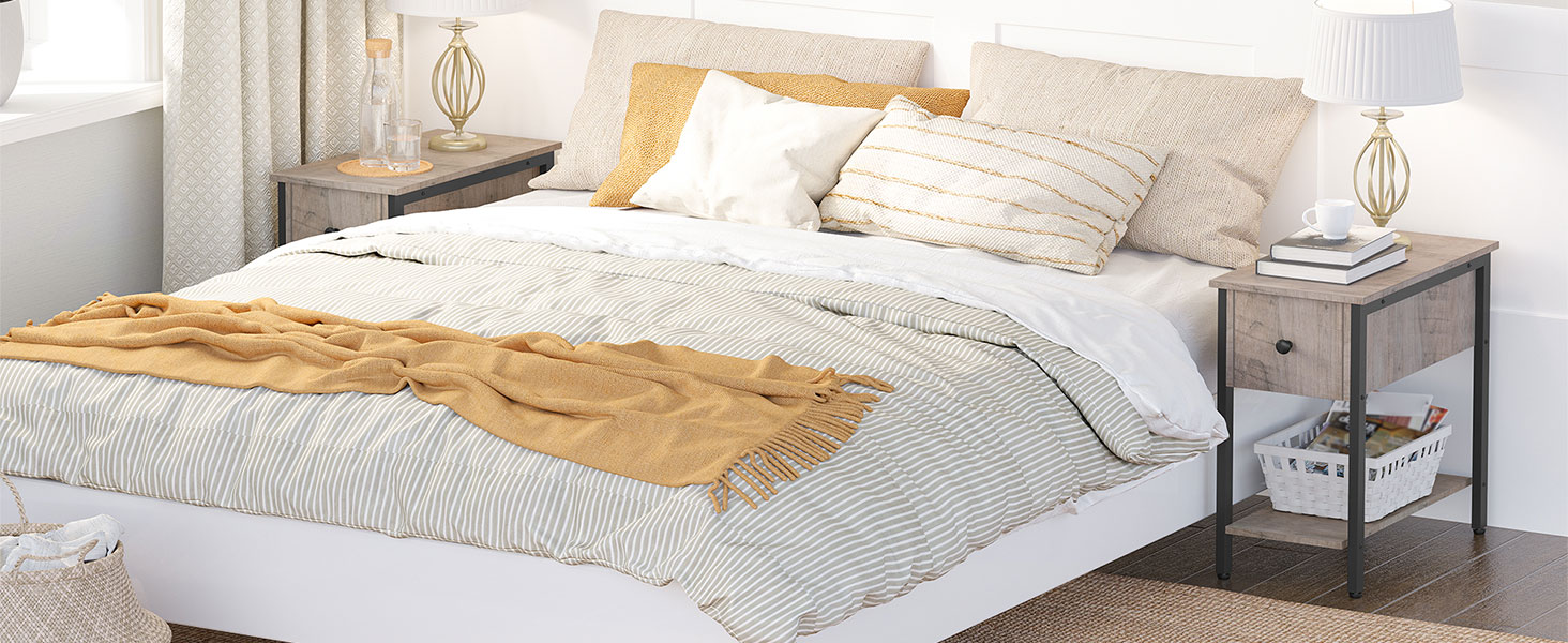 2-Nočný stolík s zásuvkou