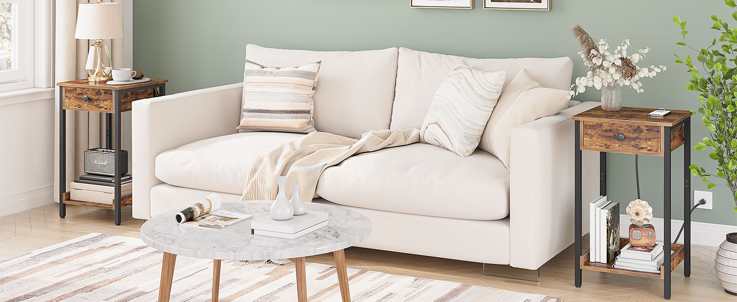 koncový stolík s nabíjacou stanicou