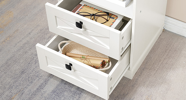 Nachttisch mit Ladestation