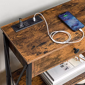 2 pistorasiat ja 2 USB -portit