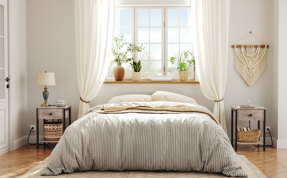 κομοδίνο με σταθμό φόρτισης, τελικός πίνακας με 2 πρίζες και 2 θύρες USB, Πλευρικό τραπέζι με συρτάρι και ανοιχτά ράφια, μικρός διαστημικός πίνακας, για υπνοδωμάτιο, Greige και Black