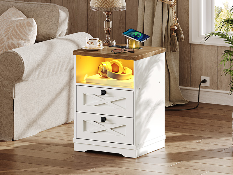 Nachttisch mit Ladestation