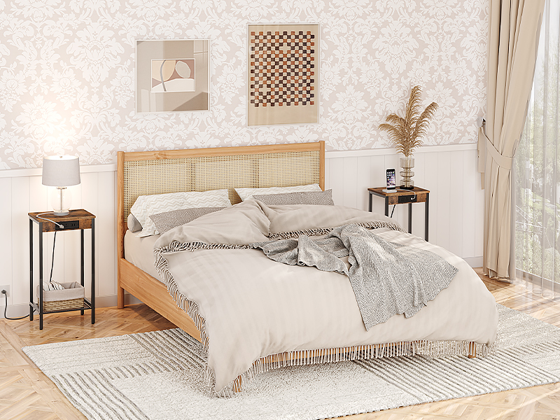 Sivupöytä latausasemalla, Puhelinpöytä korkealla verkkosyllyllä, Kapea sänkypöytä, jossa pistorasia olohuoneeseen, Makuuhuone, Vintage ruskea ja musta