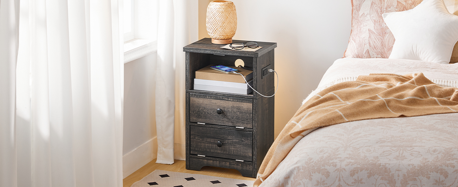 nachtkastje met laadstation