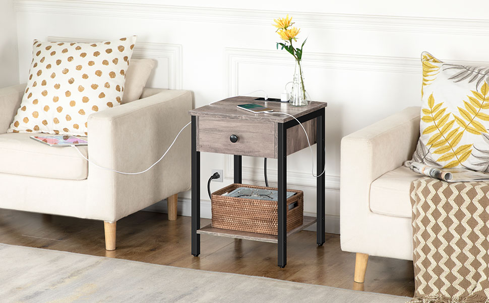 κομοδίνο με σταθμό φόρτισης, τελικός πίνακας με 2 πρίζες και 2 θύρες USB, Πλευρικό τραπέζι με συρτάρι και ανοιχτά ράφια, μικρός διαστημικός πίνακας, για υπνοδωμάτιο, Greige και Black