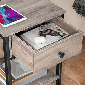 κομοδίνο με σταθμό φόρτισης, τελικός πίνακας με 2 πρίζες και 2 θύρες USB, Πλευρικό τραπέζι με συρτάρι και ανοιχτά ράφια, μικρός διαστημικός πίνακας, για υπνοδωμάτιο, Greige και Black