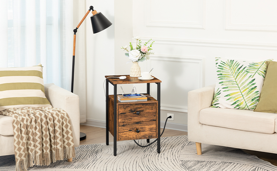 тумбочка з зарядною станцією