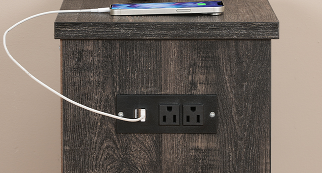 nachtkastje met laadstation