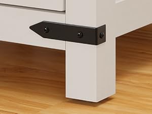 طاولة نهاية مع محطة شحن