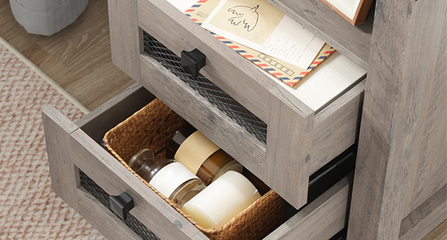 endebord med ladestasjon