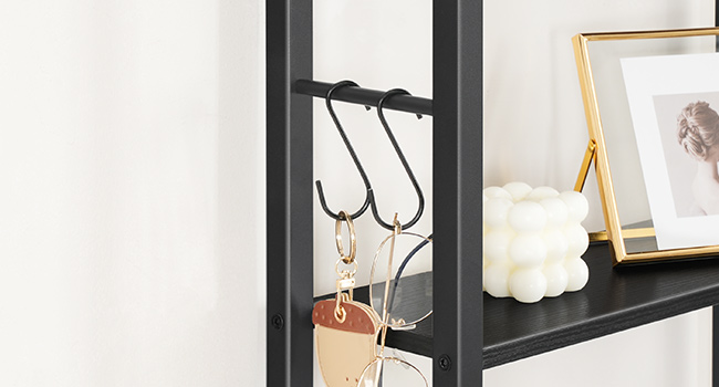 Nachttisch mit Ladestation