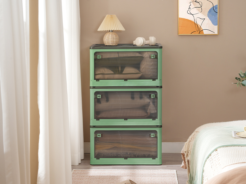 Aufbewahrungsbehälter aus Kunststoff mit Deckel