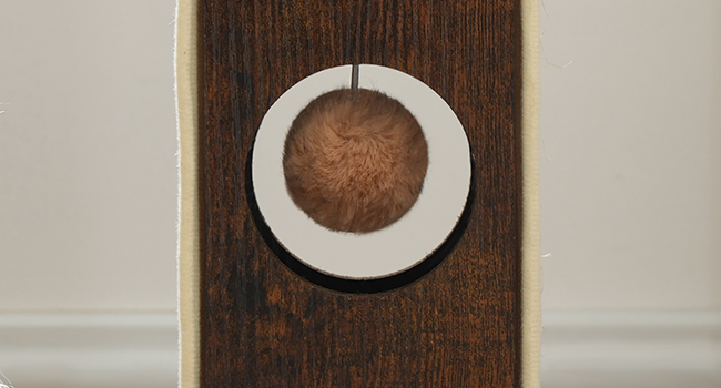 Posta di graffi per gatti per gatti interni, 28.3" Tiragraffi per gatti alti, Tiragraffi per gatti in Sisal con palline nascoste per gatti di taglia grande, Tiragraffi per gatti con attività di graffio per mobili alti, Marrone rustico