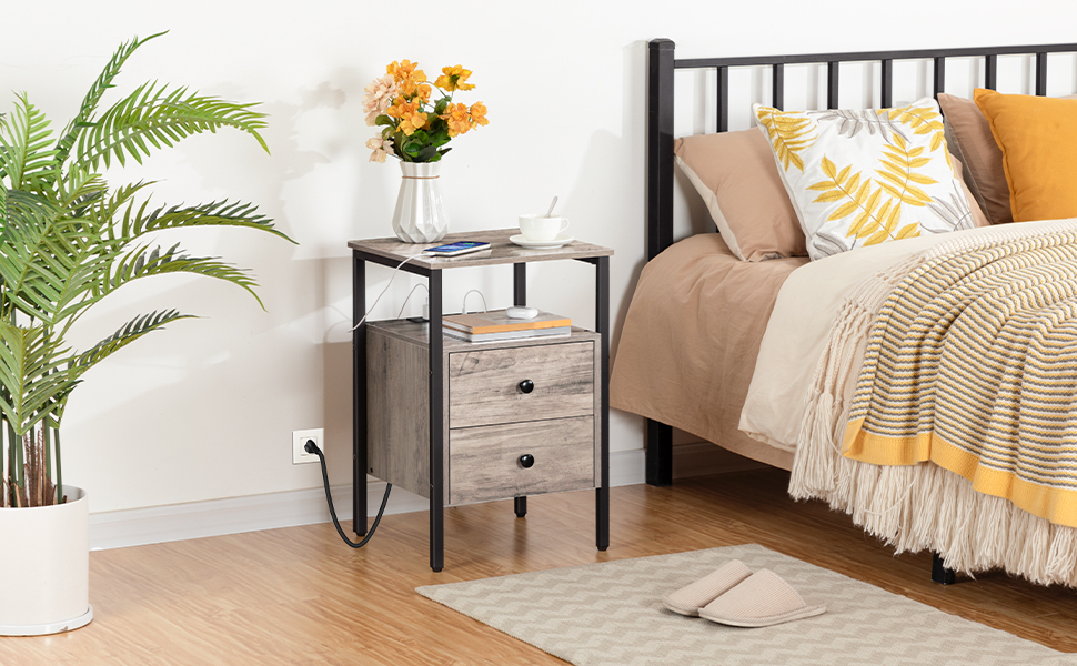 koncová tabulka s nabíjecí stanicí a porty USB, boční stůl s 2 Zásuvky a úložná police, Jednotky pro malé prostory a obývací pokoj, Šedá a černá