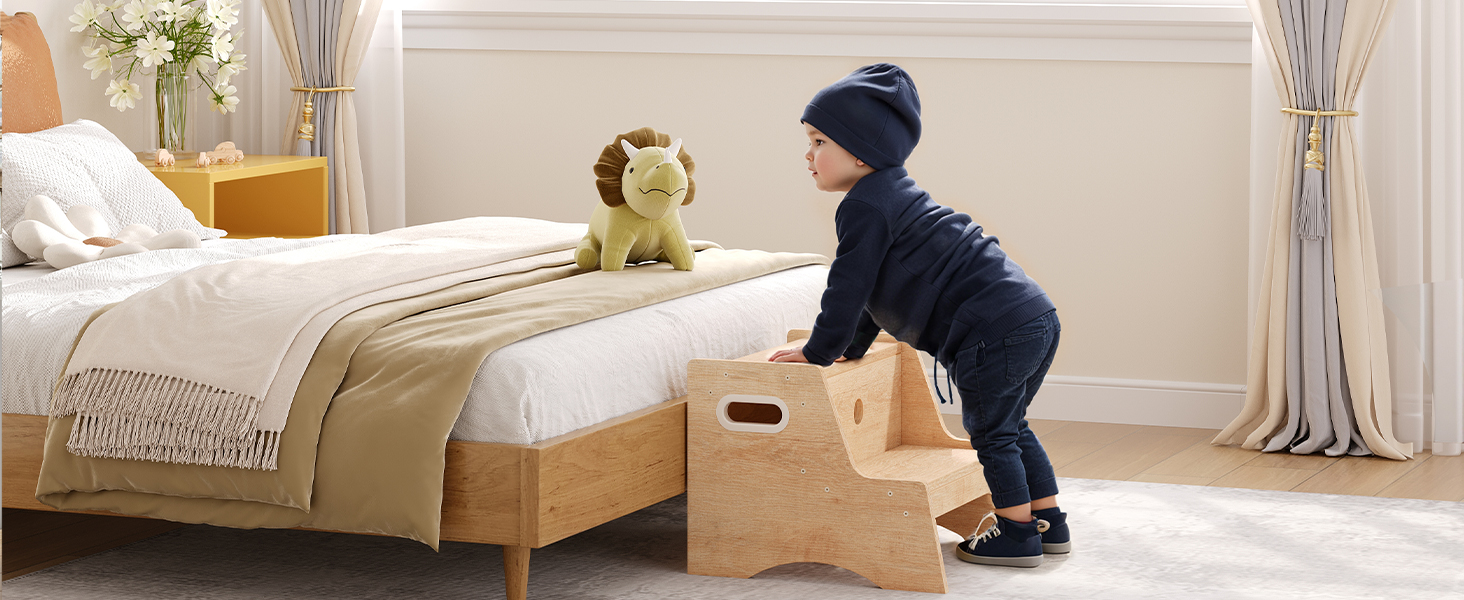 Σκαμπό βήμα μικρού παιδιού, Ξύλινα παιδιά