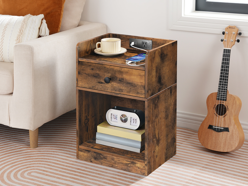 منضدة مع محطة شحن