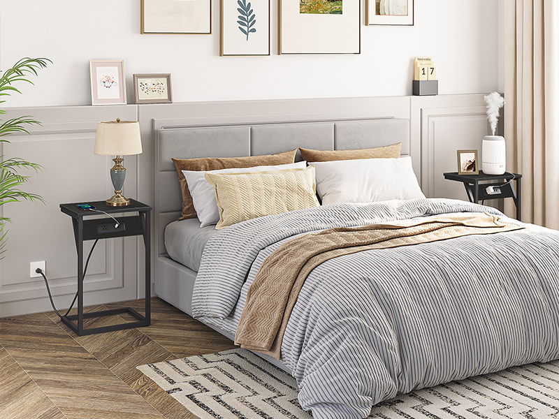 C koncová tabulka ve tvaru C s nabíjecí stanicí, Úzký boční stůl pro pohovku pro malý prostor, Průmyslový noční stůl s kovovým rámem pro obývací pokoj, Ložnice, Kolej, Černý